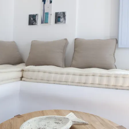 Sun Anemos Oia (Santorini)